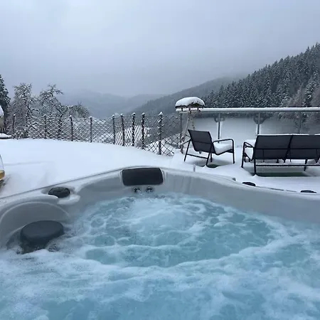 Loft Mit Whirlpool & Fass-sauna Im Schwarzwald Neuenbach