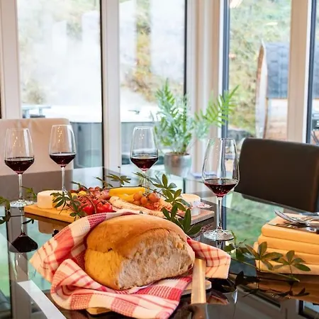 Apartamento Loft Mit Whirlpool & Fass-sauna Im Schwarzwald *